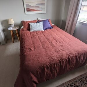 Quince Bordeaux Burgundy Red 100% Linen Duvet Set Like New